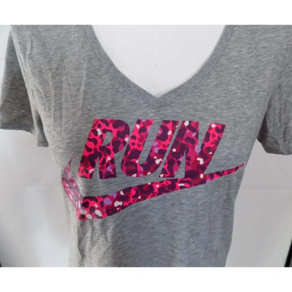 The Nike Tee Run‎ Shirt